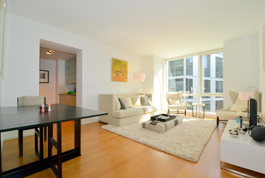 Manhattan one bedroom condo as alternative to investing in private equity or real estate fund