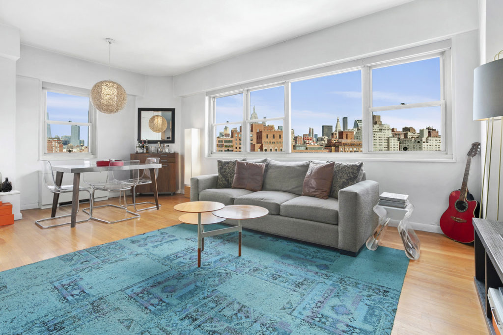 manhattan real estate agent client apartment